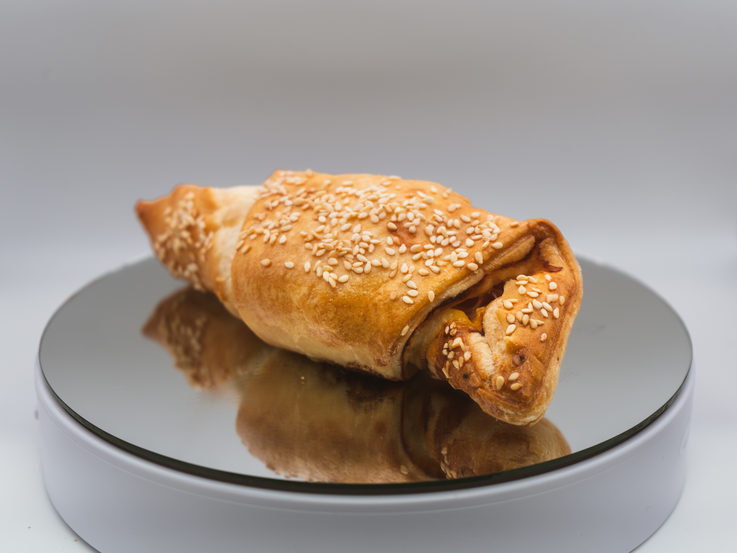Croissant With Creamy Cheese & Ham